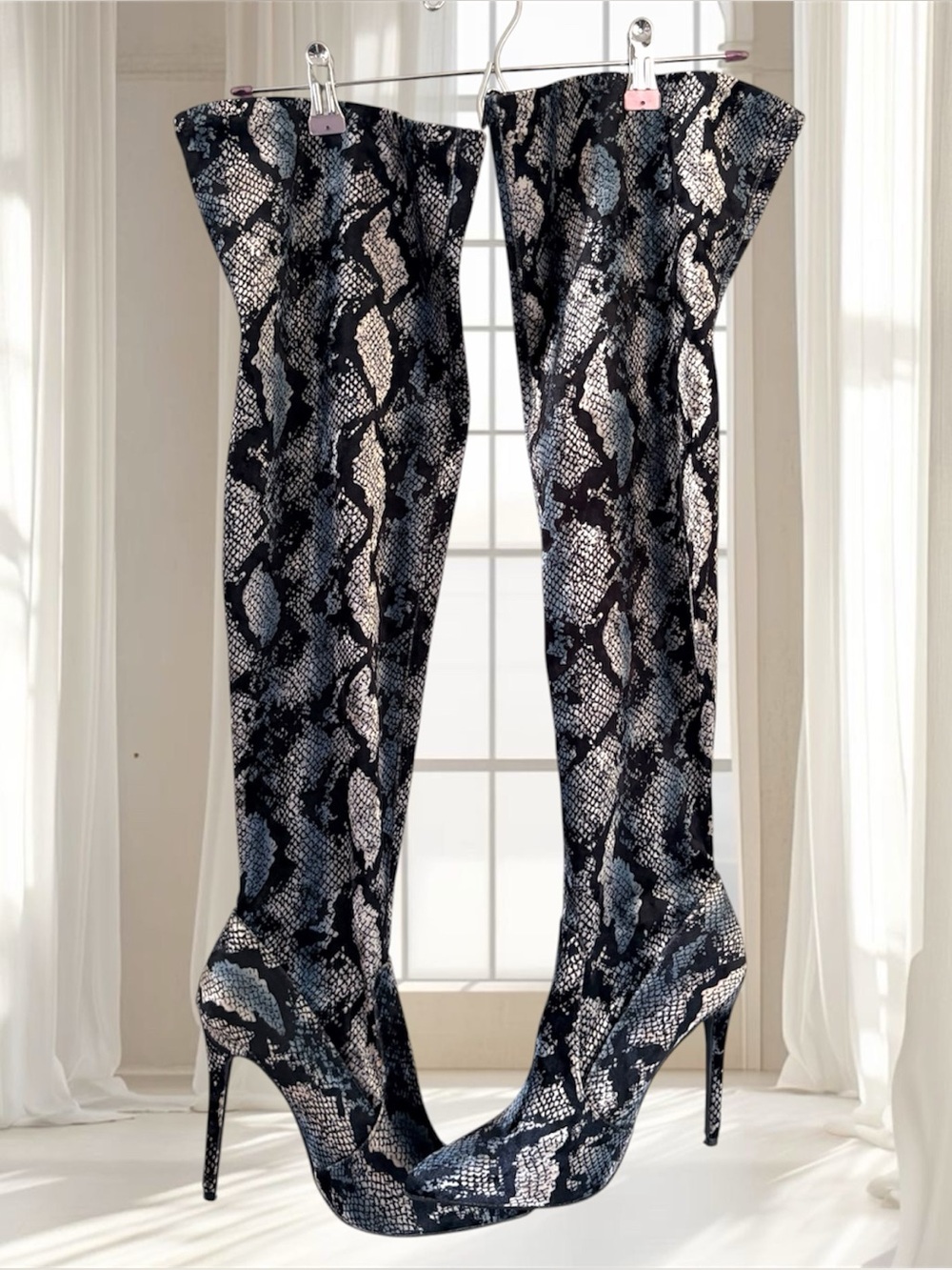Shoedazzle Snakeskin Velvet Over The Knee Stretch Boots Size 9.5